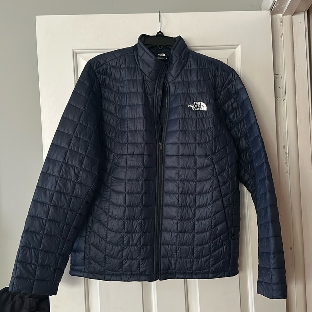 North Face navy size medium thermoball jacket
